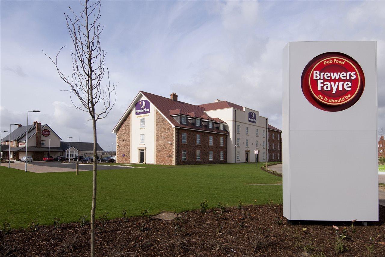 Premier Inn Bedford South Kempston Bagian luar foto